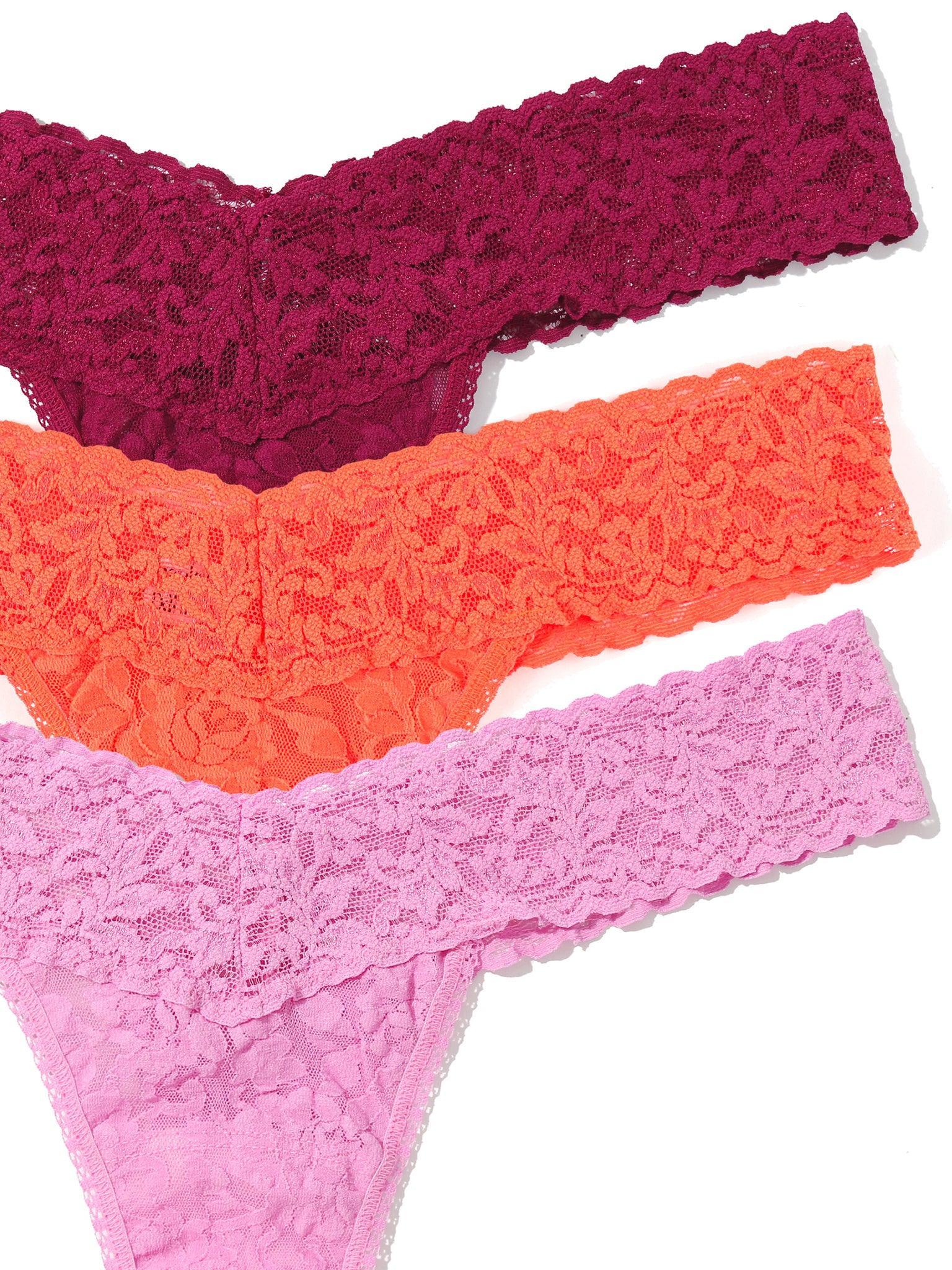 3 Pack Signature Lace® Low Rise Thongs In Sea Finds Box Sale - Image 2
