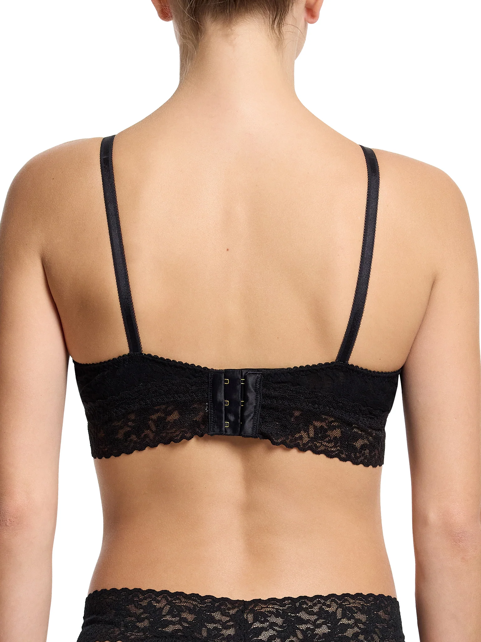 Signature Lace® Plunge Push-Up Bra Black Sale - Image 6